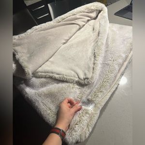 West Elm Faux Fur Throw 47 x 60 inches •Light Used 1 season SO COMFY Make offer